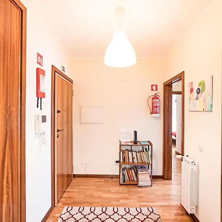 Spacious 2br Flat In Gaia By Lovelystay Vila Nova de Gaia
