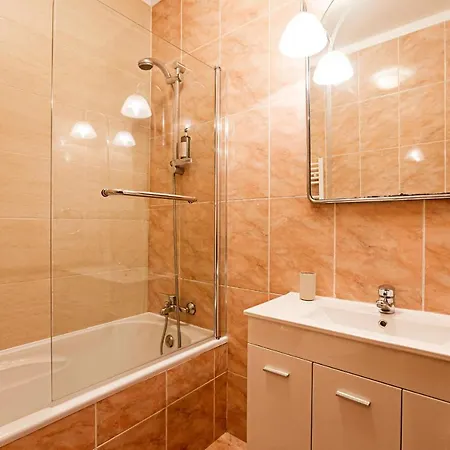 Spacious 2br Flat In Gaia By Lovelystay Apartment Vila Nova de Gaia