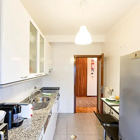 Spacious 2br Flat In Gaia By Lovelystay Apartment Vila Nova de Gaia